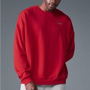 NWT Alo Yoga Accolade Crew Neck in Bold Red